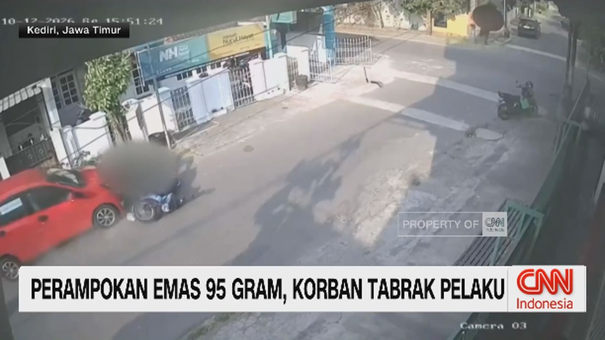 VIDEO: Perampokan Emas 95 Gram, Pelaku Ditabrak Korban