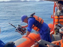Drone Bawah Air Dikerahkan, 1 Korban Kapal Tenggelam di TN Komodo Belum Ditemukan