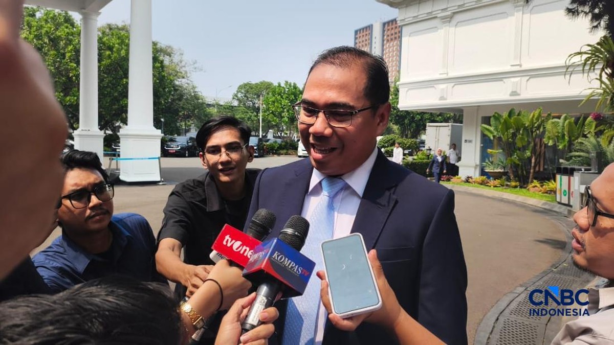 Rektor IPB Alim Setiawan Slamet Merapat ke Istana, Jadi Wamentan?
