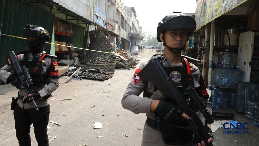 Susana usai terjadi kebakaran di Pasar Cimanggis, Ciputat, Tangerang Selatan, Kamis (15/10/2026). (/Tri Susilo)