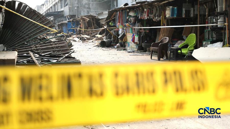 Susana usai terjadi kebakaran di Pasar Cimanggis, Ciputat, Tangerang Selatan, Kamis (15/10/2026). (/Tri Susilo)