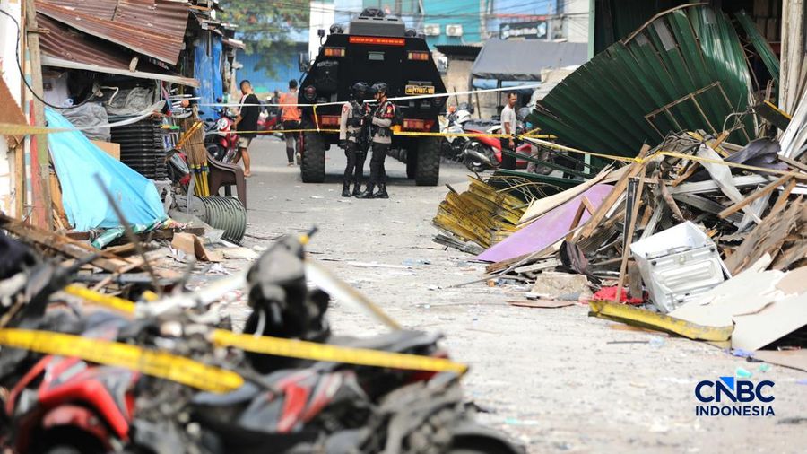 Susana usai terjadi kebakaran di Pasar Cimanggis, Ciputat, Tangerang Selatan, Kamis (15/10/2026). (/Tri Susilo)