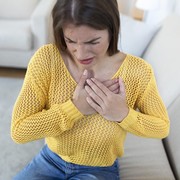 7 Tanda Awal Jantung Lemah yang Sering Disepelekan