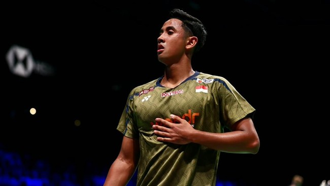 Alwi Farhan saat menghadapi Jonatan Christie di babak 16 besar Denmark Open 2026. (Arsip PBSI)