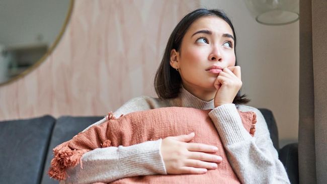 5 Zodiak yang Jarang Menunjukkan Kesedihan