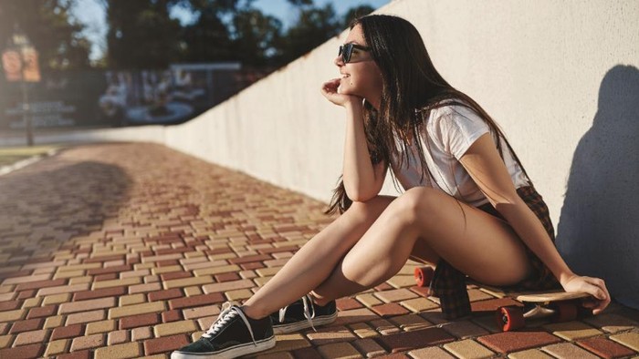 4 Jenis Sepatu Paling Cocok Dipakai saat Traveling, Jangan Sampai Kaki Lecet!