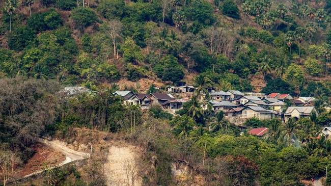 Sebuah perkampungan di Pulau Palue, Kabupaten Sikka, Nusa Tenggara Timur.