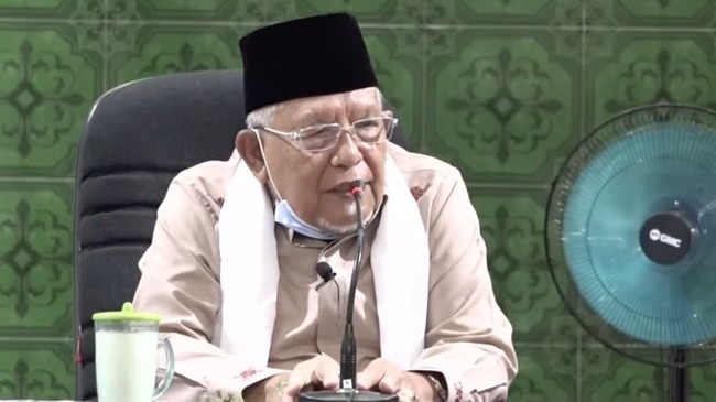 KH Syukron Ma'mun