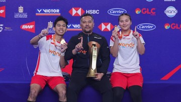 Berita Panas dari Dunia Sport CNN : Luthfi/Dian, Juara Dunia Junior Spesialis Pemenang Duel Maut