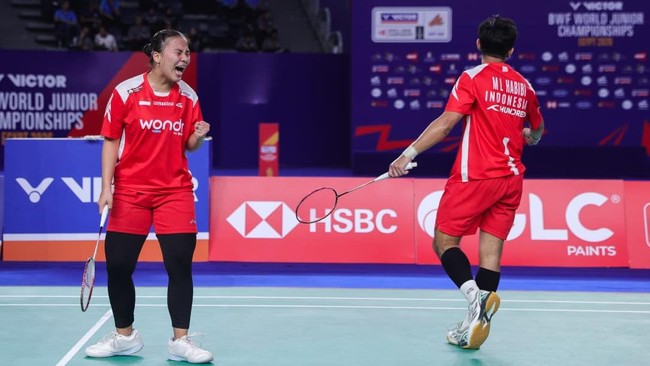 Muhammad Luthfi Habibie/Dian Ramadhani Mukti saat tampil di final Kejuaraan Dunia Junior 2026. (Arsip PBSI)