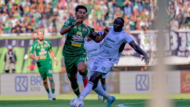 Persebaya ditahan PSS 2-2 dalam pertandingan Super League.