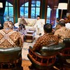 Presiden Republik Indonesia Prabowo Subianto menerima kunjungan kerja Sekretaris Jenderal Perserikatan Bangsa-Bangsa (Sekjen PBB) Antnio Guterres di kediaman pribadi Presiden di Hambalang, pada Minggu, 18 Oktober 2026.