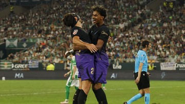 Berita Olahraga Terkini CNN Sport : FOTO: Barcelona Pesta Gol di Markas Real Betis