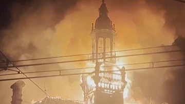 Protes Prancis Mencekam, Gedung Balai Kota Berusia 140 Tahun Dibakar