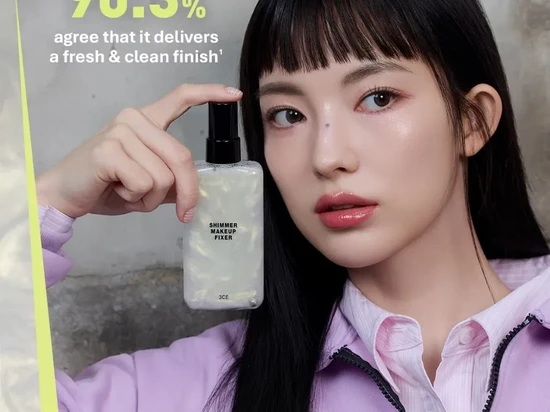 Cara Pakai Setting Spray Shimmer Biar Glowing Natural dari Siang sampai Acara Malam