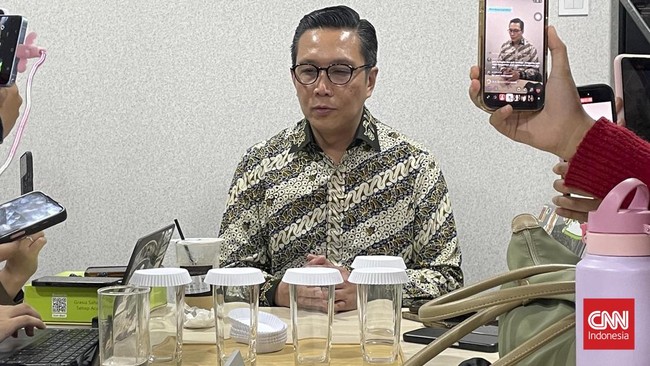 Bursa Efek Indonesia (BEI) bakal menggelar pertemuan secara daring dengan Morgan Stanley Capital International (MSCI) pada Senin (19/10) pukul 15.30 WIB. Direktur Utama BEI Jeffrey Hendrik mengatakan rapat tersebut dilakukan untuk meminta klarifikasi