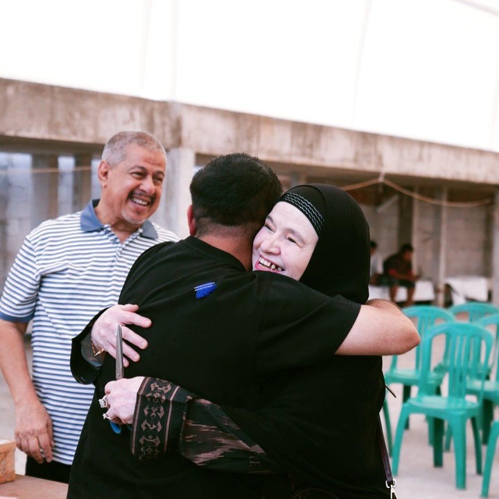 <p>Tak bisa menyembunyikan ekspresi senangnya, Fadil juga menyampaikan rasa terima kasih untuk keluarga. &ldquo;Makasih <em>my family my adventure</em>. Semoga Adil bisa jadi jago main tennis yaaa,&rdquo; tulis Fadil.&nbsp;(Foto: Instagram @fadiljaidi)</p>