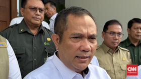 Kepala Badan Reserse Kriminal (Bareskrim) Polri Asep Safrudin menyebut kepolisian akan menindaklanjuti sejumlah dugaan pelanggaran di sektor pangan setelah bertemu Menteri Pertanian Andi Amran Sulaiman di kediamannya.