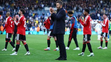 Sorotan Dunia Olahraga CNN Sport : Carrick Pakai Headphone Redam Kebisingan, Fokus Bawa MU Bangkit