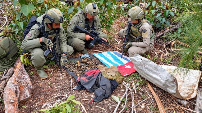 Satgas Cartenz memusnahkan markas KKB di Hutan Intan Jaya, sita 559 selongsong peluru