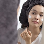 5 Bahan Perawatan Kulit Alami yang Sering Digunakan dalam Skincare Jepang