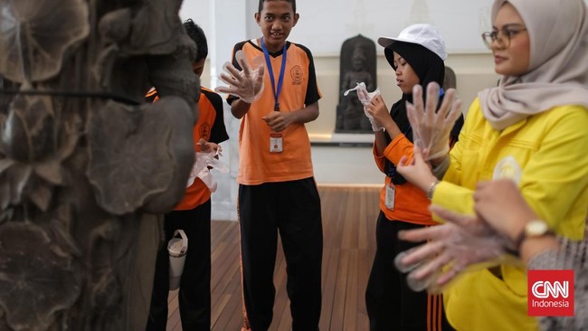 Cara Seru Siswa SLB Kenalan dengan Arca Ganesha di Museum