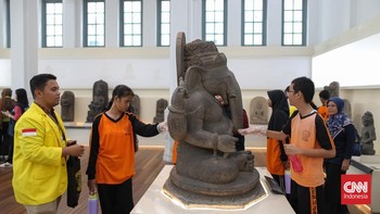 Cara Seru Siswa SLB Kenalan dengan Arca Ganesha di Museum