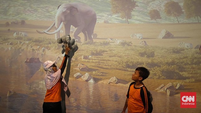 Cara Seru Siswa SLB Kenalan dengan Arca Ganesha di Museum