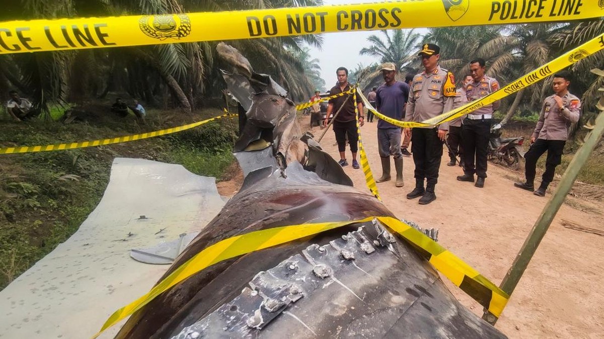 Serpihan Roket China Dilaporkan Jatuh di Kebun Sawit Kalimantan