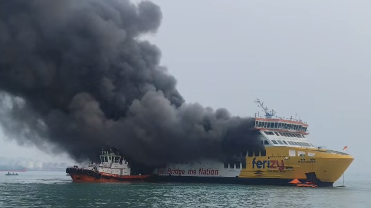 Ini Profil KMP Batumandi Milik ASDP yang Terbakar 
