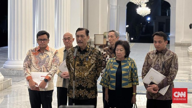 Ketua Dewan Ekonomi Nasional Luhut Binsar Pandjaitan di Istana Merdeka, Jakarta, Selasa (20/10).