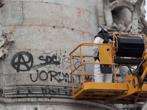 Pasca Demo di Paris, Ribuan Toko Terdampak dan Pemberlakuan Jam Malam