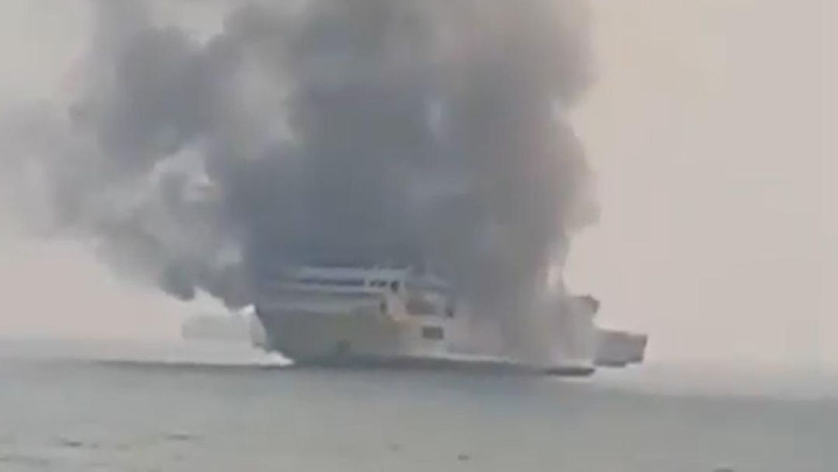 Details-seconds KMP Fire Batum bath, hundreds of passengers evacuated