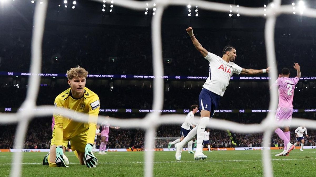 Photo: CNN Indonesia Tottenham vs coventry