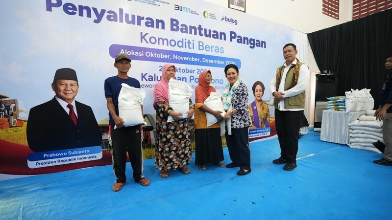 Bulog dan DPR RI Luncurkan Bantuan Pangan Beras Tahap III