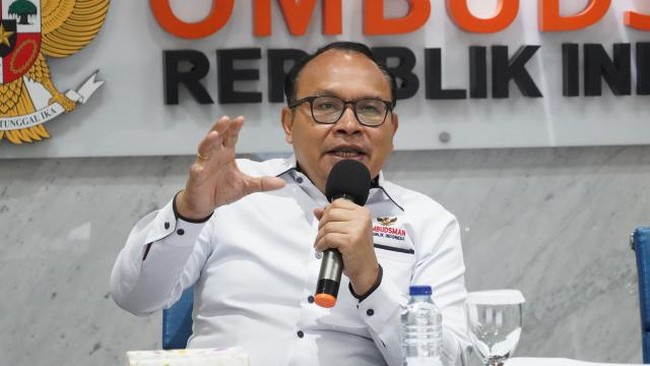 Anggota Ombudsman RI, Robert Na Endi Jaweng