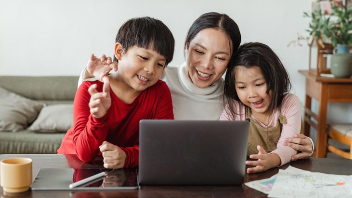 7 Kalimat Orang Tua untuk Membuat Anak Bermental Kuat Menurut Psikolog
