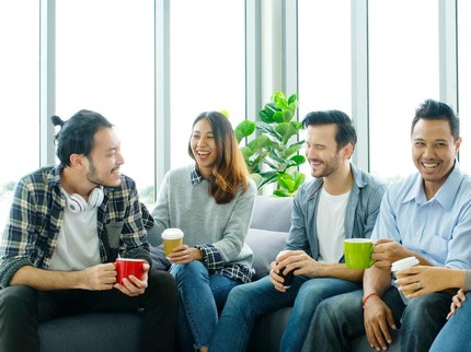 Alasan Generasi Milenial Enggan Datang ke Reuni SMA, Ternyata Bukan Sekadar Sibuk