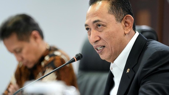 Kepala Kantor Staf Presiden (KSP) Jenderal Polisi Listyo Sigit Prabowo menargetkan pembukaan lapangan kerja baru dari percepatan hilirisasi dan pengembangan industrialisasi nasional di Indonesia.