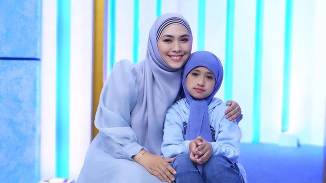 Surat Menyentuh Khadeejah Putri Oki Setiana Dewi untuk Ibunda