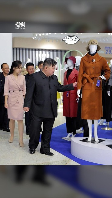 Momen Kim Jong Un Asyik ke Pameran di Tengah Rumor Dirinya Meninggal