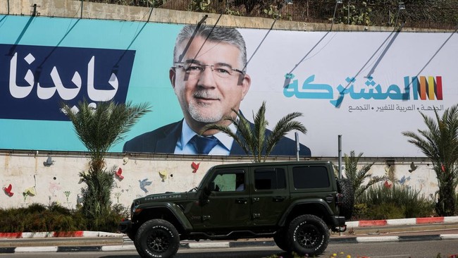 Pemimpin koalisi partai Arab di Israel bersumpah bakal mengalahkan aliansi PM Benjamin Netanyahu dalam pemilihan umum pada 27 Oktober mendatang.