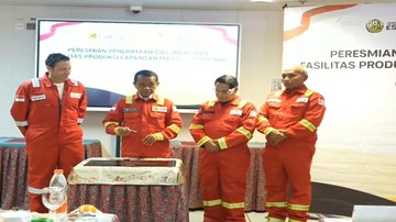 Bahlil Resmikan Operasional Sumur Gas Jangkrik dan Lapangan Maha - Infolitik
