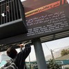 Instalasi Trump di Balik Jeruji Besi Bikin Geger Warga Tehran