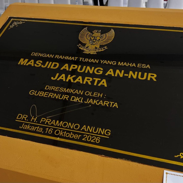 <p>Momen peresmian tersebut dibagikan melalui akun Instagram resmi Ancol pada Jumat (16/10/2026). Gubernur DKI Jakarta, Pramono Anung, meresmikan masjid ini sebagai destinasi wisata religi baru di kawasan Ancol. &ldquo;Gubernur DKI Jakarta Pramono Anung Meresmikan Masjid Apung An-Nur Jakarta sebagai Destinasi Baru Wisata Religi Ancol,&rdquo; tulis pernyataan tersebut, dikutip dari laman Instagram <em>@ancoltamanimpian,</em> Kamis (22/10/2026).&nbsp;(Foto: Instagram @ancoltamanimpian)</p>