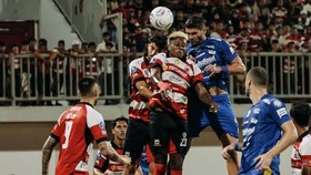 Persib Bandung vs Madura United
