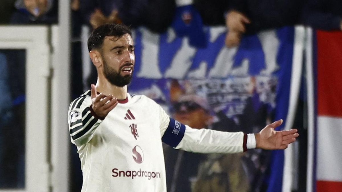 MU Dipermalukan Como, Bruno Fernandes Kritik Taktik Carrick — NadiKabar.com