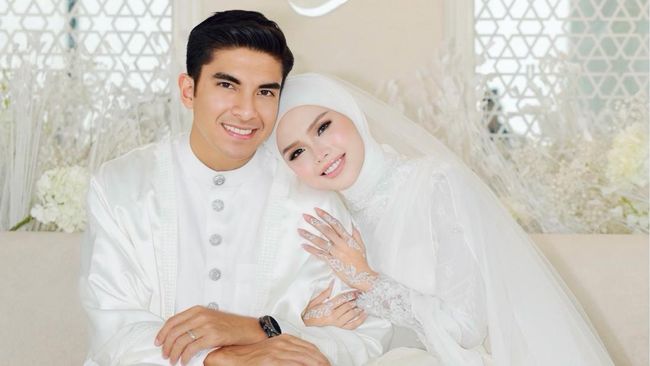 Pernah Diselingkuhi Eks Suami 11 Kali, Akhirnya Penyanyi Ini Bahagia Dinikahi Mantan Menpora
