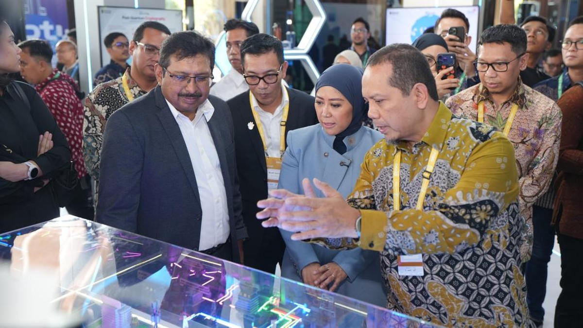 Menkomdigi Tinjau Peran NeutraDC Terhadap Ekosistem AI Data Center