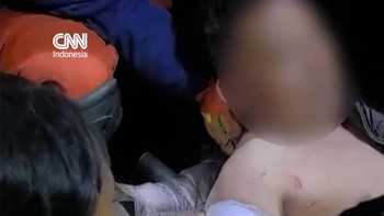 Aksi Penyelamatan Korban Gempa M 7 Dibawah Reruntuhan Bangunan